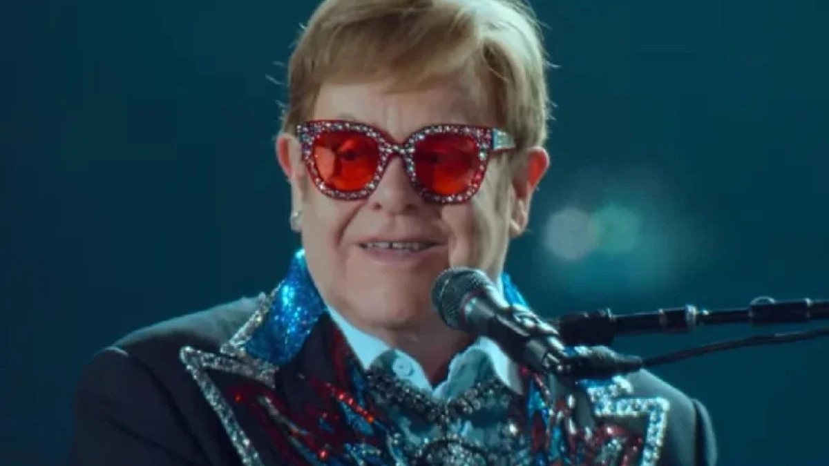 “Não sou um caixa eletrônico”: Elton John nega ajuda a príncipe Harry
