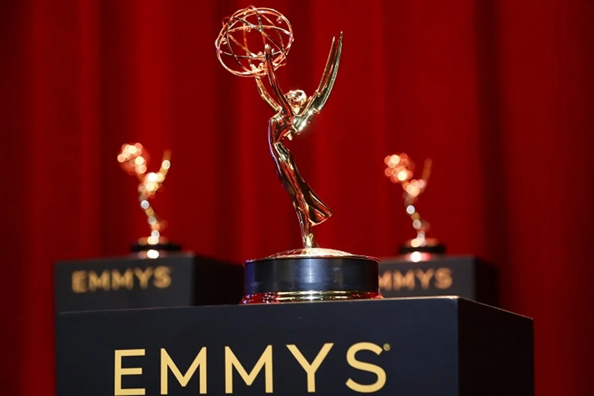 Emmy 2026 acontece na noite desta segunda-feira (14), em Los Angeles