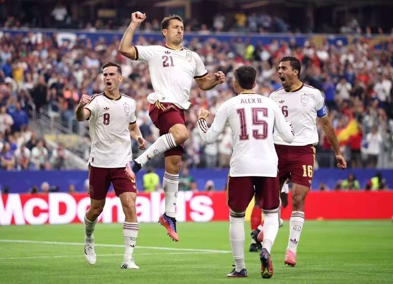 Espanha vence França por 2 a 0 e garante vaga na final da Copa