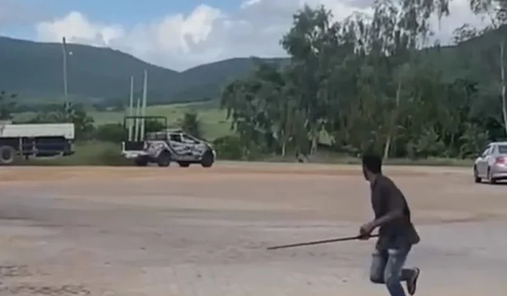 Mulher foge de casa com filho e denuncia cárcere privado em Alagoas