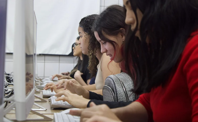 CIEE disponibiliza mais de 100 vagas de estágio em Alagoas