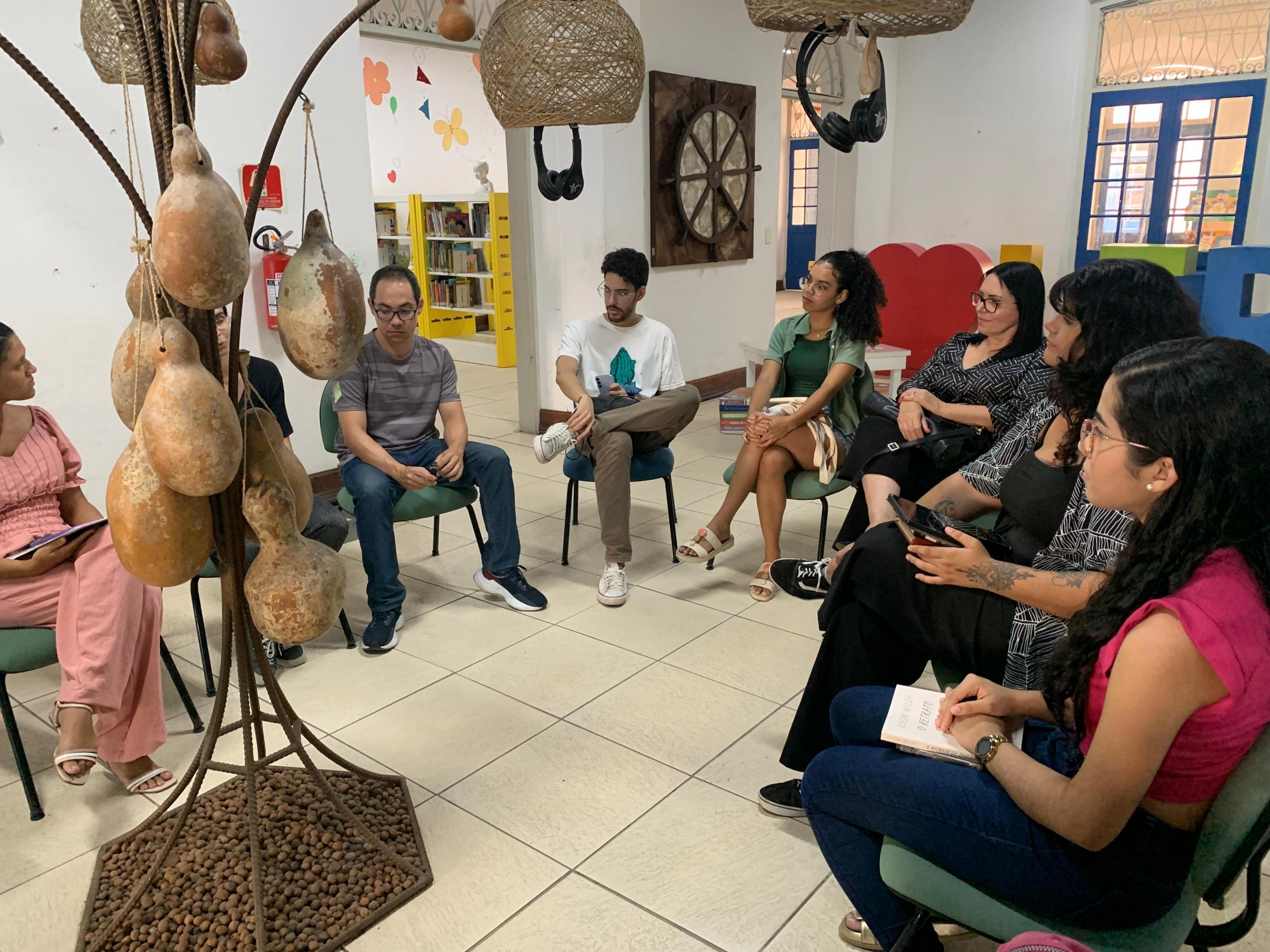 Clube da Leitura discute ciência, poder e humanidade com 'O Homem Invisível'
