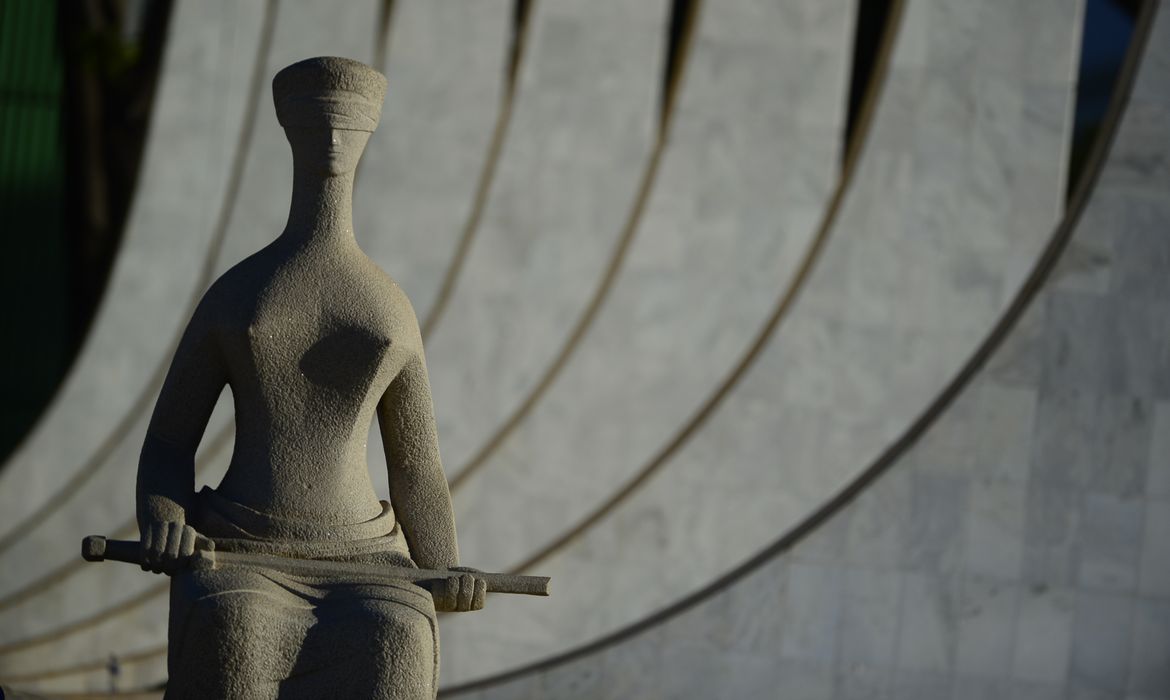 Moraes nega visita de Valdemar Costa Neto e Magno Malta a Bolsonaro