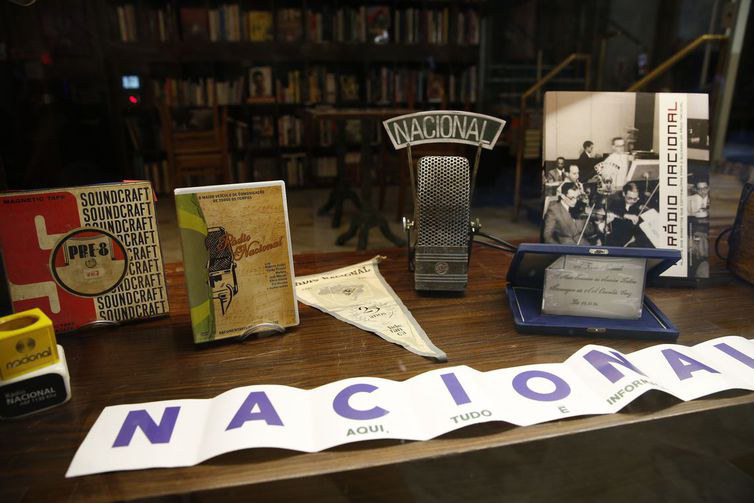 Programa Espaço Arte celebra 50 anos da Nacional FM Brasília
