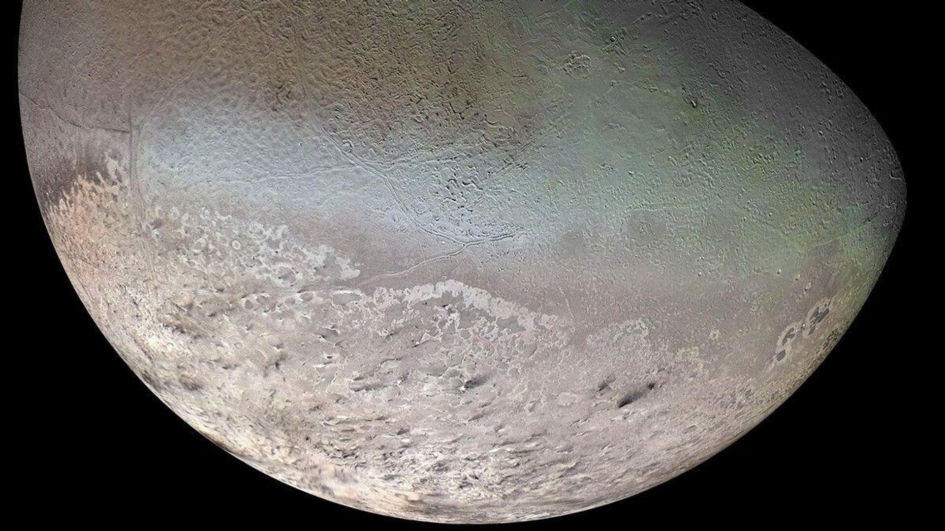 Estudo aponta que lua de Netuno pode ser original do planeta