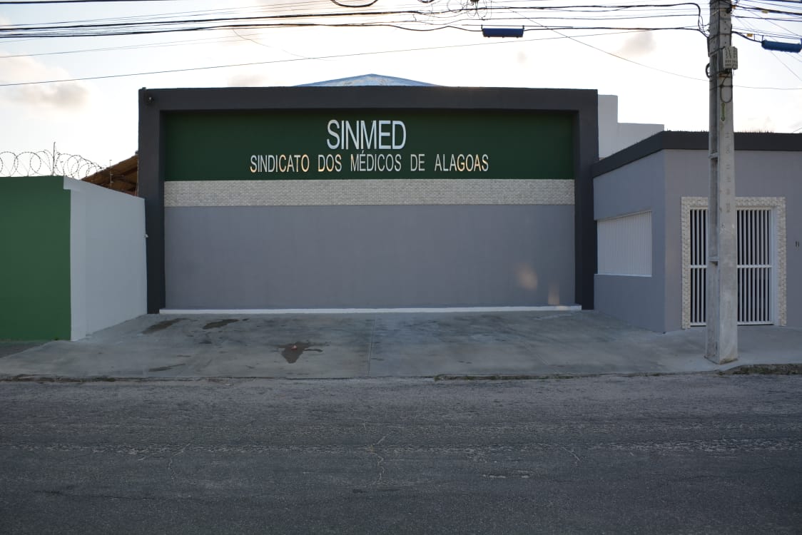 Sindicato dos Médicos do Estado de Alagoas se manifesta contra a realização do Réveillon