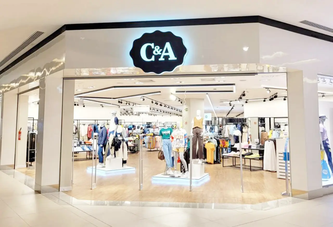 Em meio à crise, C&A anuncia fechamento de lojas