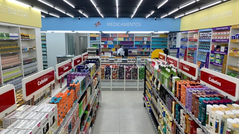 Defensoria cobra explicações de farmácias sobre uso do CPF para descontos