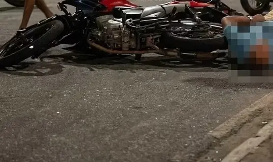 Motociclista fica ferido após bater em cachorro em avenida de Delmiro Gouveia