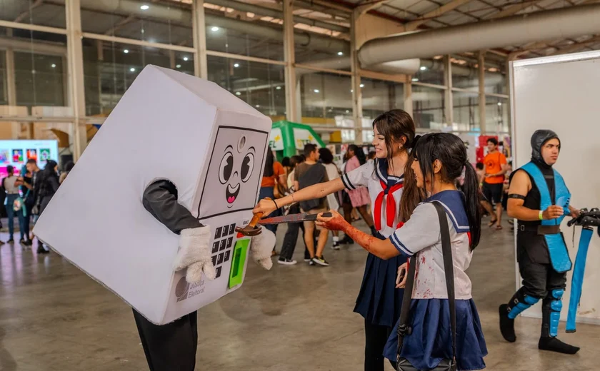 TRE/AL aproxima Justiça Eleitoral do público jovem durante Festival da Cultura Nerd