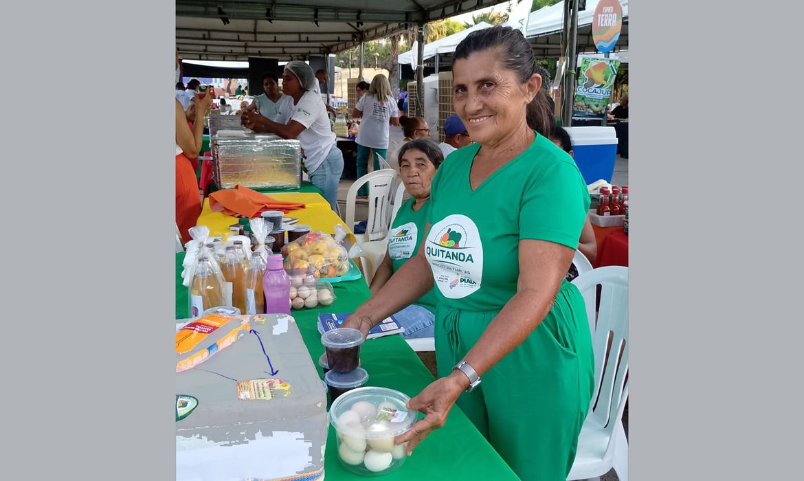 Agricultores familiares ampliam renda em até 30% com Programa de Aquisição