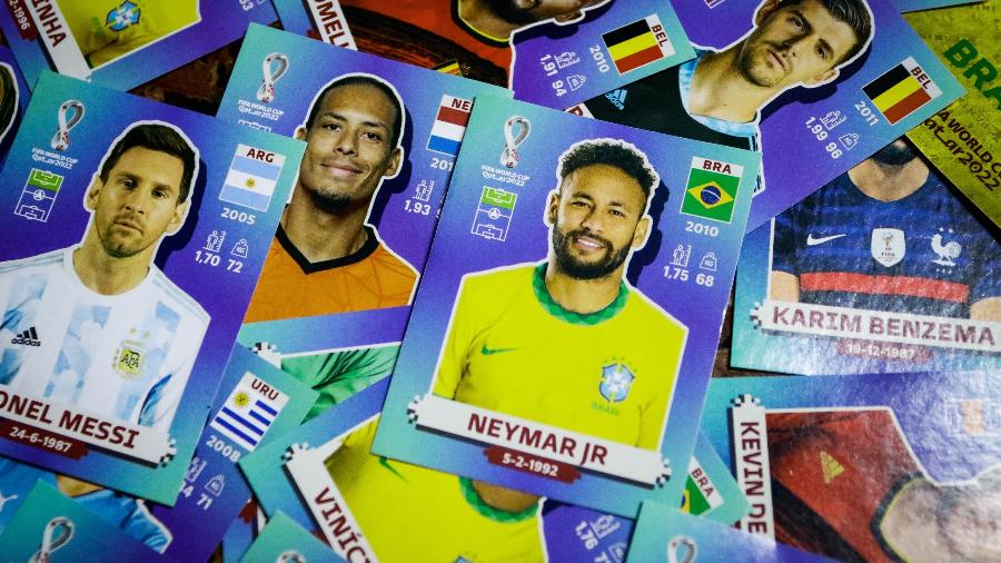 Ação ambiental utiliza verso de figurinhas dos álbuns da Copa para reciclagem