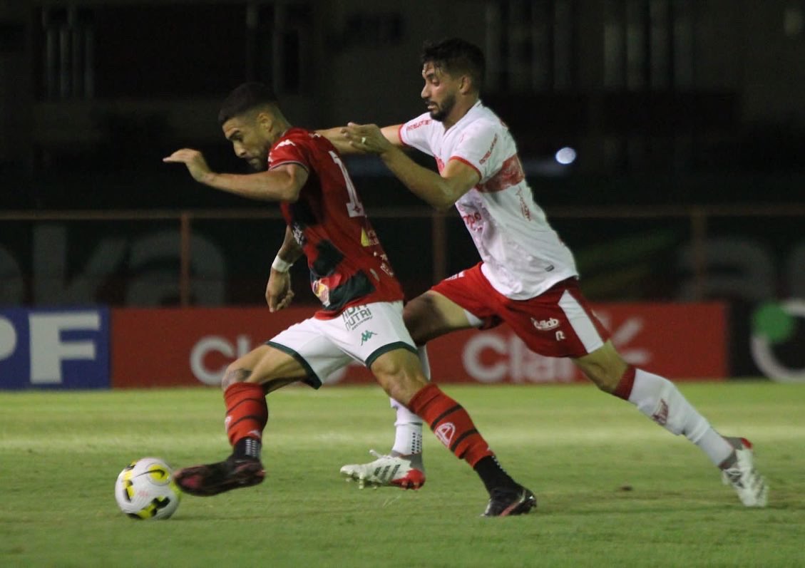 CRB perde para a Portuguesa-RJ e está fora da Copa do Brasil