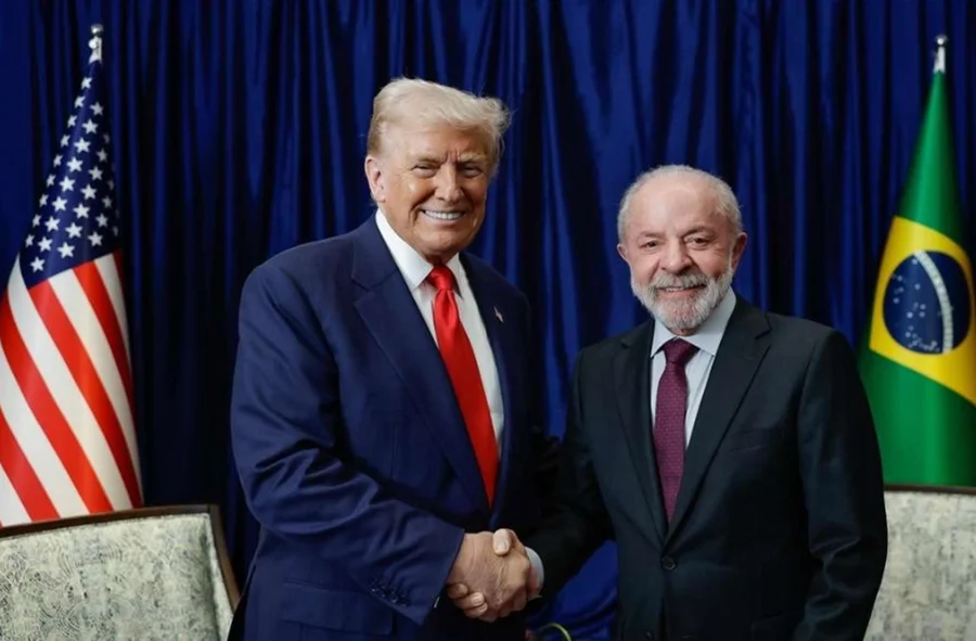 Lula desembarca em Washington para reunião inédita com Trump
