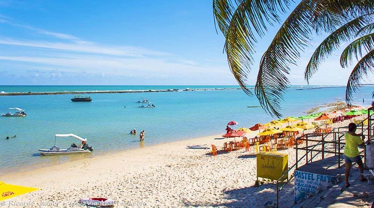 Barra de São Miguel une mar tranquilo e lazer para toda a família