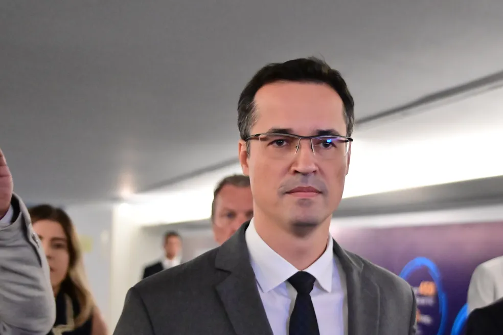 Especialista em matéria eleitoral, “mago” explica para quem vai a vaga de Deltan