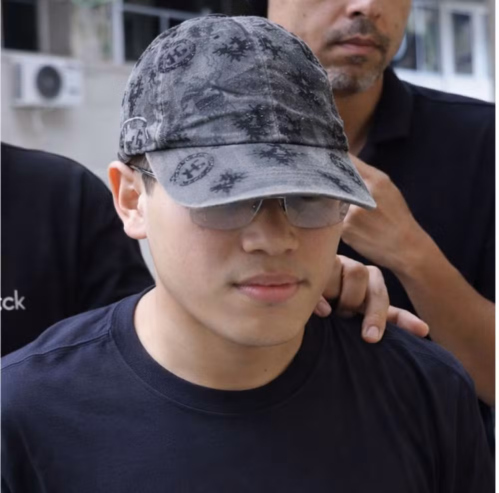 Foragido por estupro coletivo no RJ se entrega à polícia