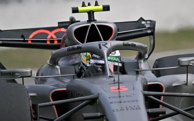 Bortoleto muda rotina de sono e fuso para GP de Singapura na Fórmula 1