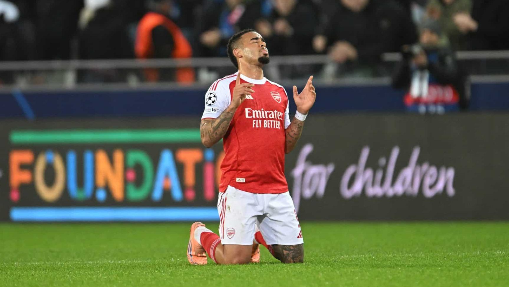 Gabriel Jesus dá aval para trocar o Arsenal pelo Napoli