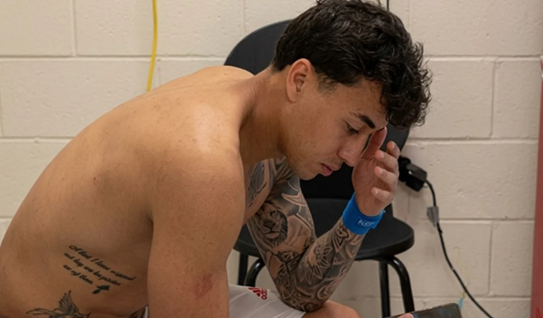 Alexsander provoca Kaio Jorge após classificação no clássico mineiro