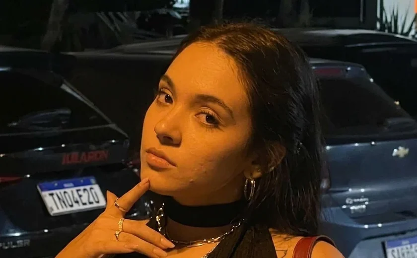 Jovem de 19 anos é encontrada morta dentro de apartamento em Maceió
