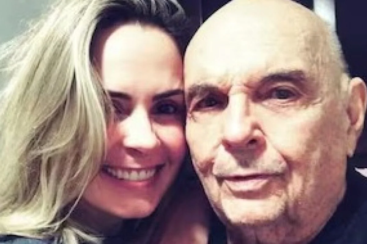 VÍDEO: Veja o pronunciamento do pai de Ana Paula Renault após ser citado no programa