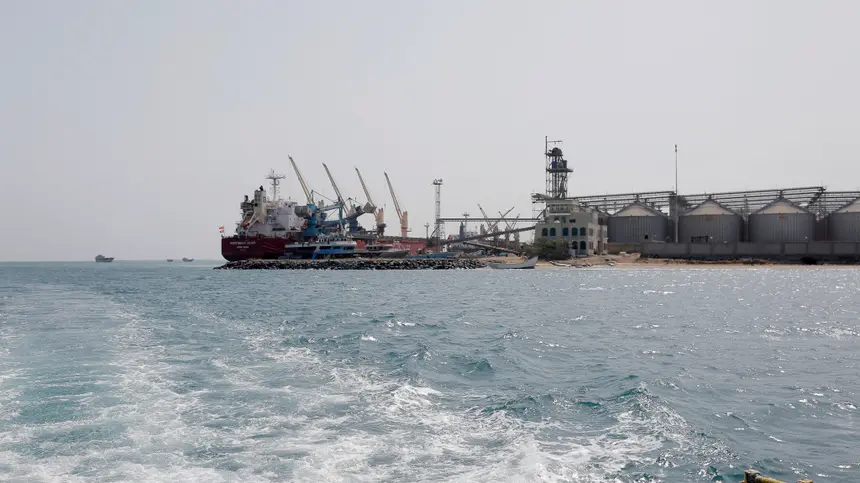 Houthis anunciam bloqueio naval contra Arábia Saudita em apoio ao Irã
