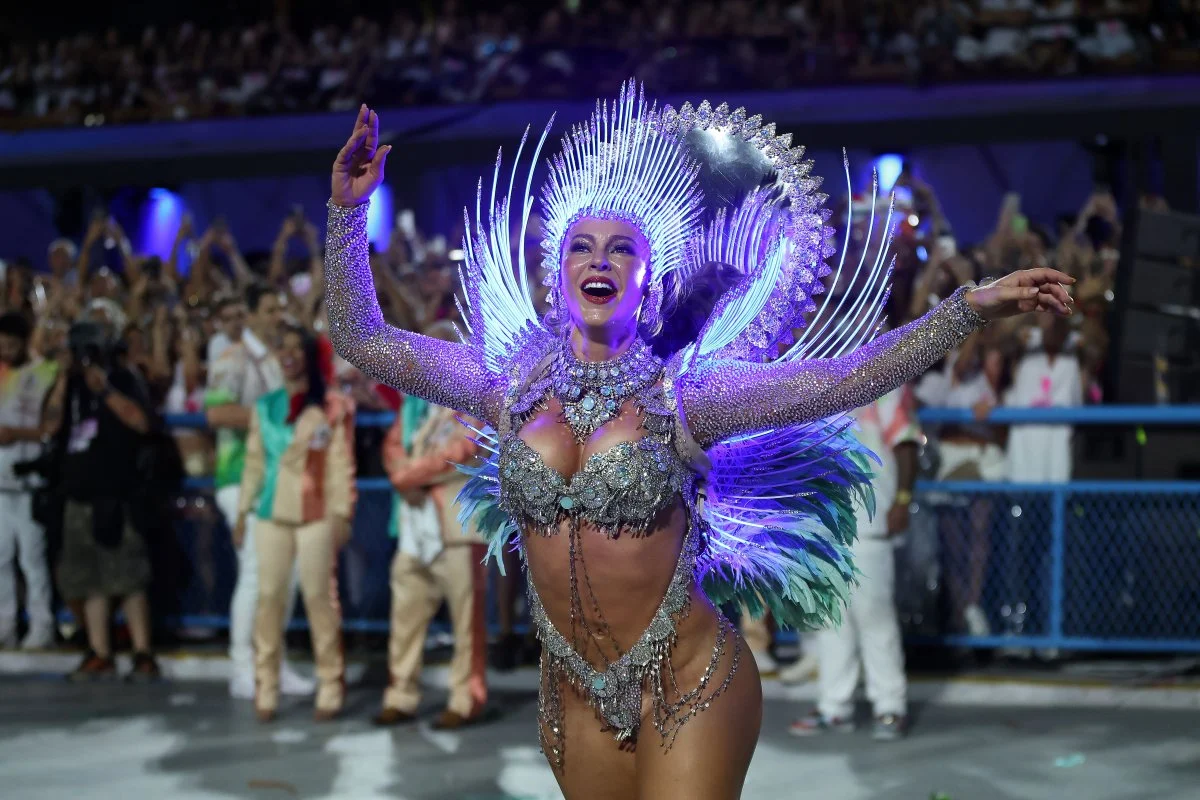Paolla Oliveira se prepara para assumir novo reinado no Carnaval do Rio