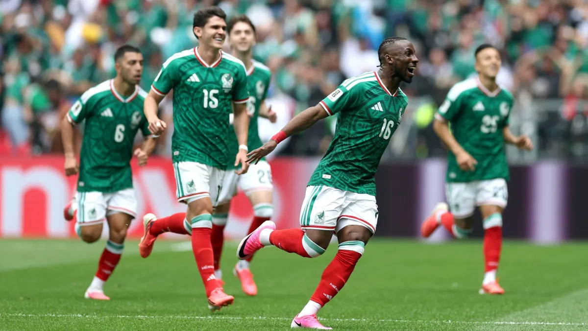 México vence África do Sul na abertura da Copa e encerra tabu histórico