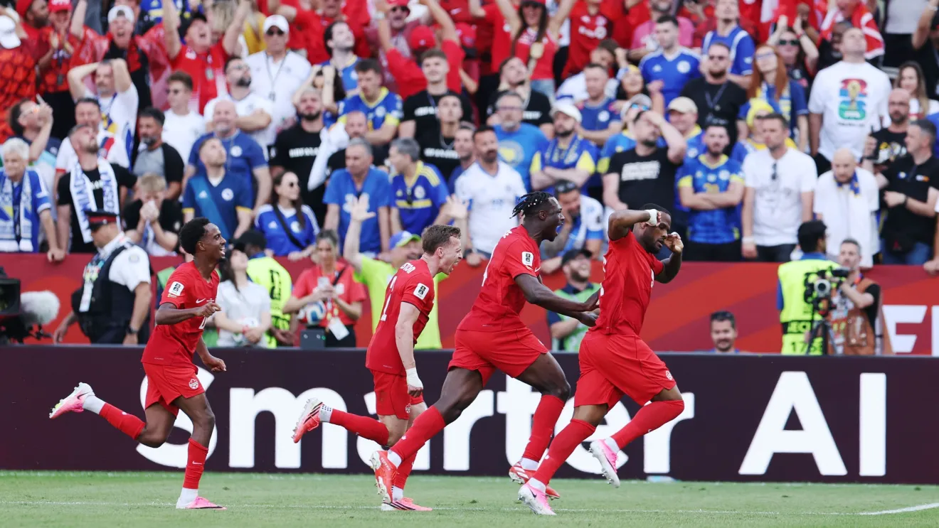 Canadá arranca empate contra Bósnia e conquista primeiro ponto em Copas