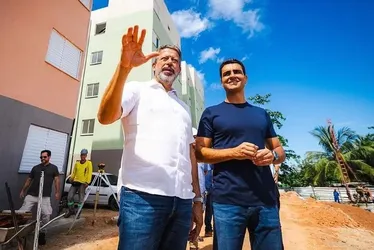 “Gigantão”, Lira mostra força e empareda JHC na disputa eleitoral