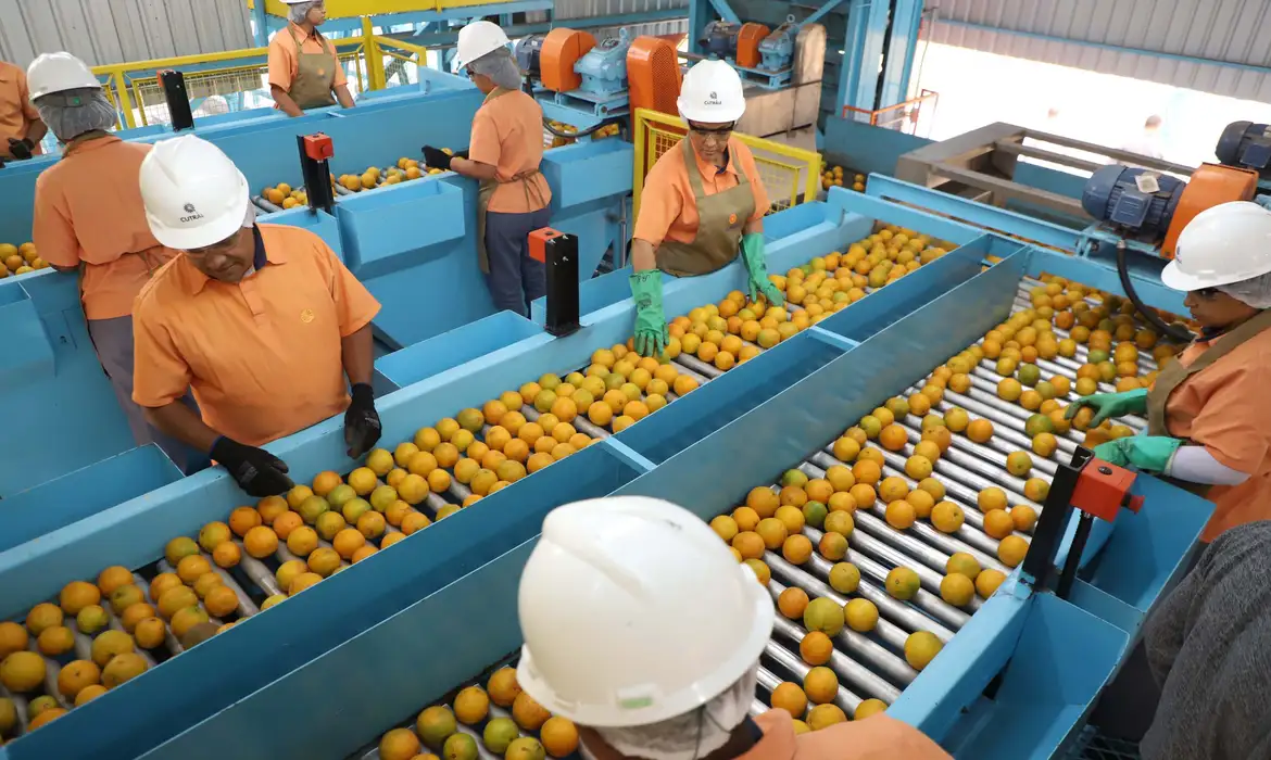 EUA divulgam lista de exceções ao tarifaço de 50% contra produtos brasileiros