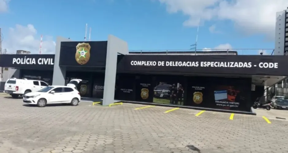 Mulher simula gravidez e desaparecimento para aplicar golpe em Maceió