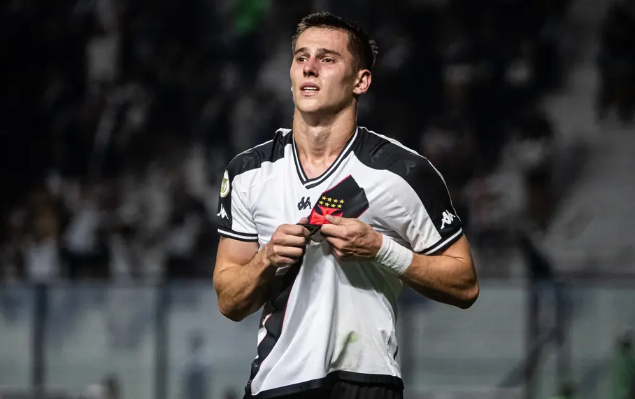 CRB negocia empréstimo de jovem meia Guilherme Estrella, do Vasco