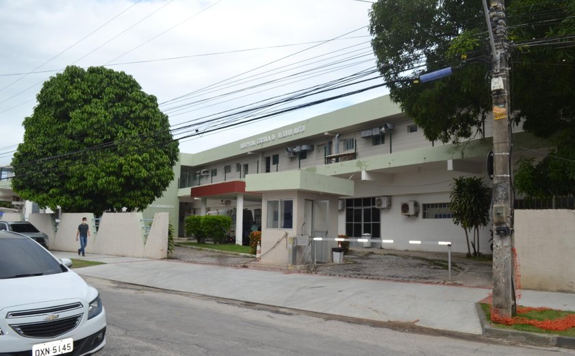 Hospital Helvio Auto realiza Seminário Dezembro Vermelho com foco em atualização sobre HIV/Aids