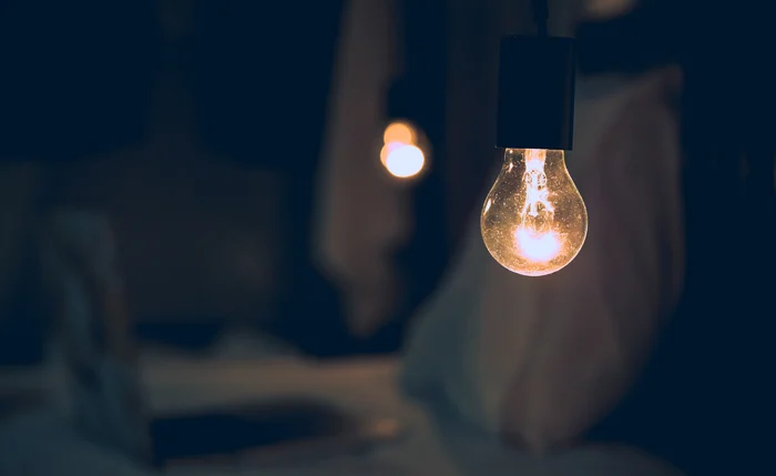 Conta de luz deve subir 8,6% em 2026; veja como economizar