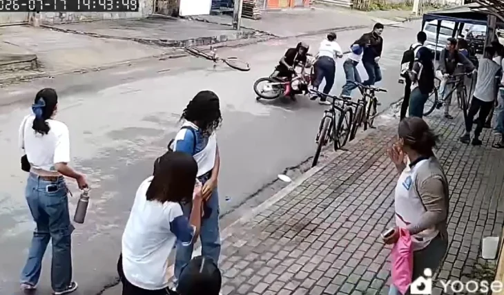 Ciclista de 64 anos é atingido por moto e fica ferido em Rio Largo
