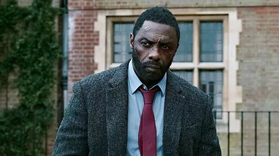 'O público não aceitaria um James Bond negro', diz Idris Elba sobre rumores