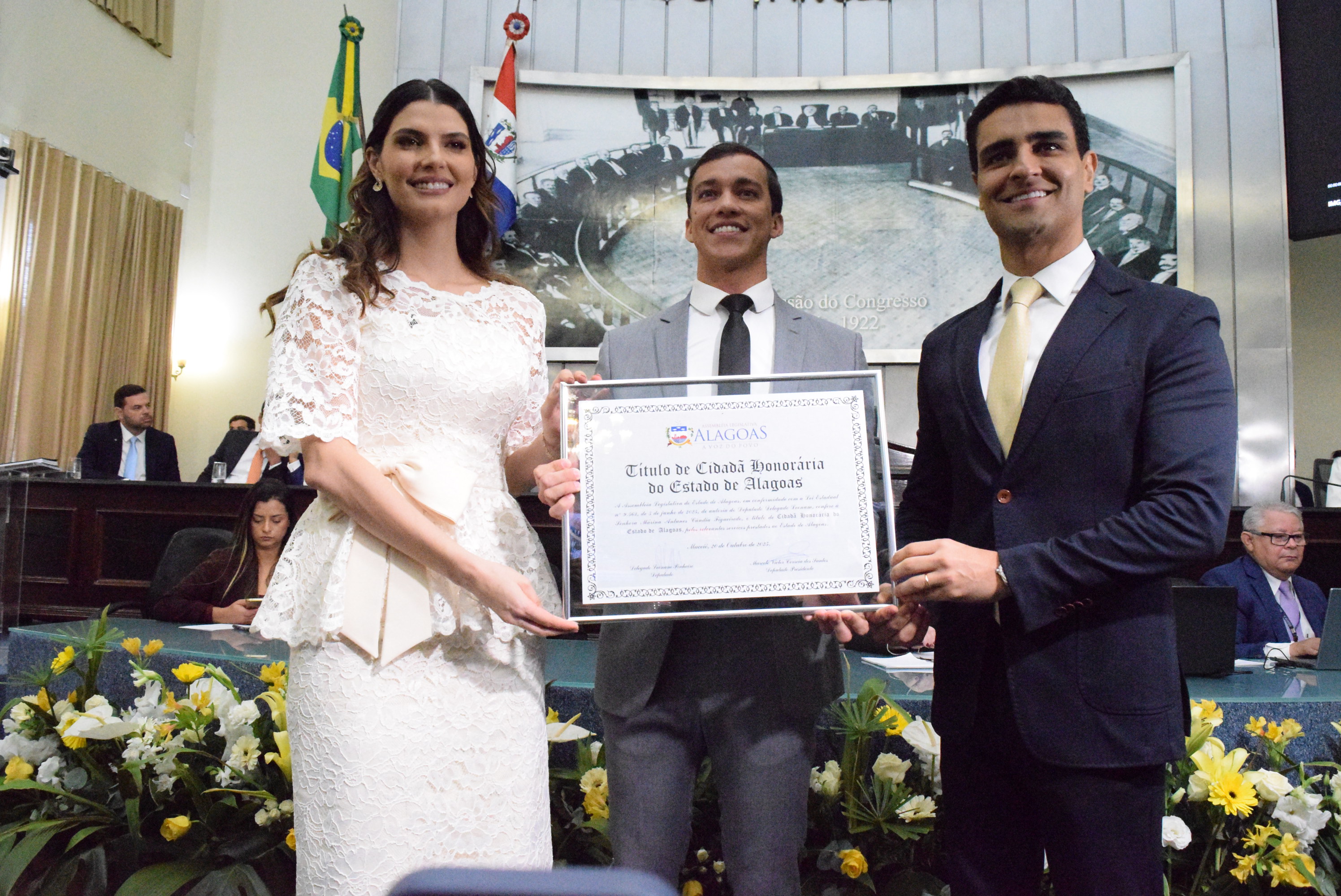 Marina Cândia recebe Título de Cidadã Honorária de Alagoas