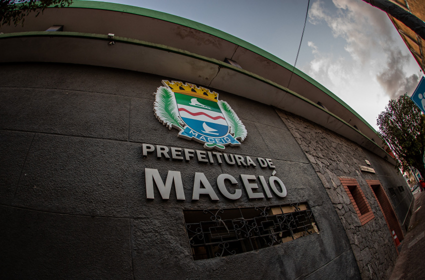 Servidores municipais de Maceió recebem salário de outubro antecipado nesta sexta (24)