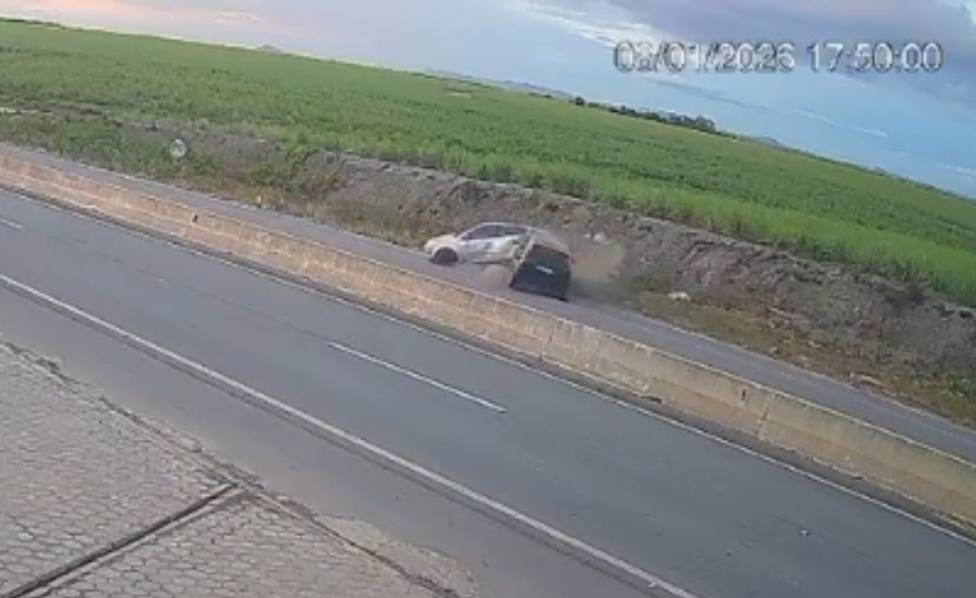 Vídeo registra forte colisão que matou motorista em Campo Alegre