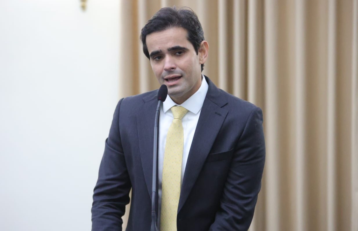 Deputado Lelo Maia diz que vai protocolar ação no MP contra 'indústria da multa' do DMTT