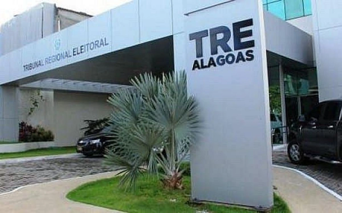 TRE-AL proíbe pesquisa e aponta quebra de regras eleitorais