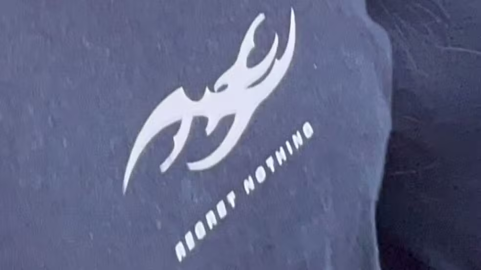 Renner suspende camisa após polêmica ligada a caso de estupro no RJ