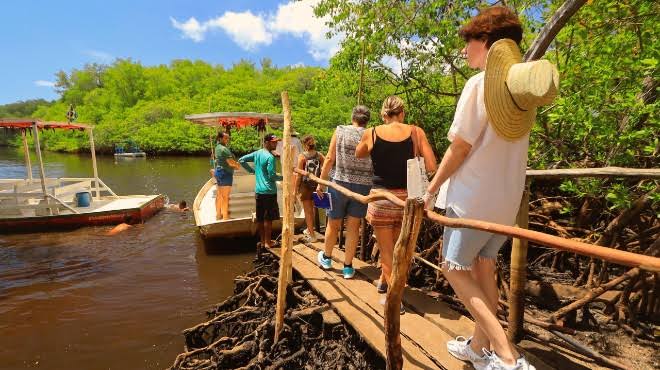 Turismo impulsiona empregos e abre novas vagas em Alagoas