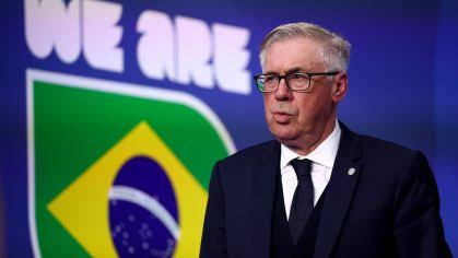 Ancelotti deixa concentração após eliminação do Brasil na Copa
