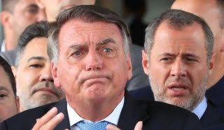 Bolsonaro é alvo de nova operação da PF e terá que usar tornozeleira eletrônica