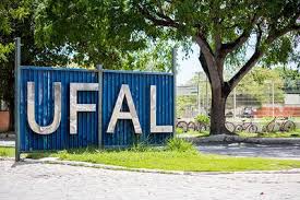 Ufal oferta mais de duas mil vagas em processos para alunos, ex-alunos e graduados