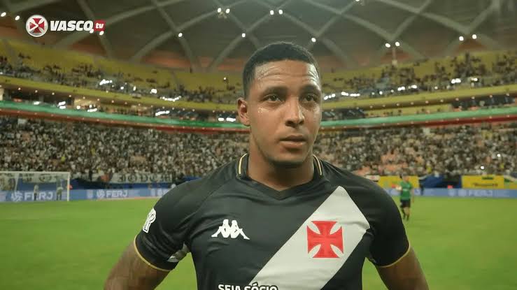Jogador do Vasco é alvo de operação contra o tráfico de drogas