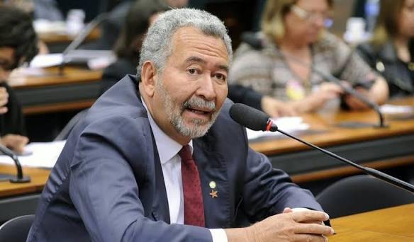 'Continuarei na vida pública', diz Paulão após disputa eleitoral